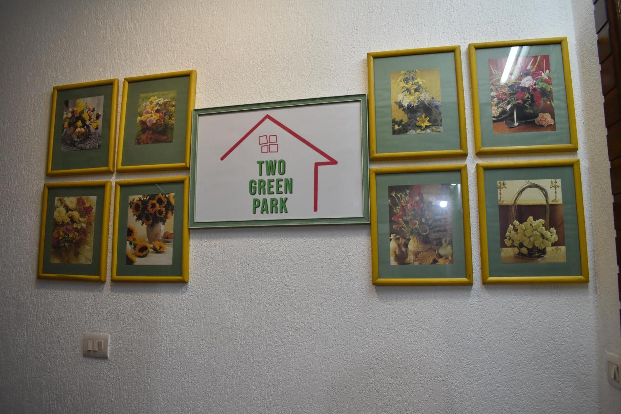 Two Green Park New Delhi Exterior photo